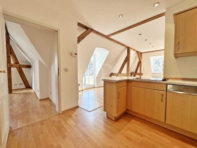 Charmante 2-Raum-Wohnung im Dachgeschoss