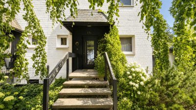 Doppelhaushälfte mit Pool und  mit viel Platz für die ganze  Familie in Spandauer Bestlage