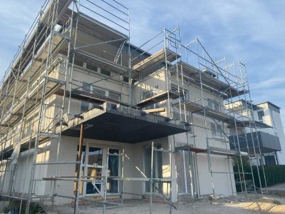 Energieeffizienter Neubau: Exklusive 4-Zimmerwohnung mit Traumblick