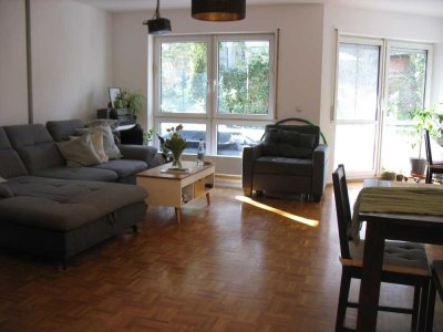 Exklusive, 103 m² große, 2-Zimmer-Maisonette-Wohnung mit Balkon + Logia + EBK + Tiefgaragenstellpl.