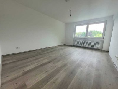 Schöne 2,5-Zimmer-Wohnung mit Balkon!