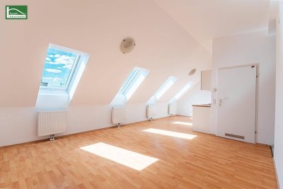 Freundliche DG-Wohnung in Sechshaus - 5 Gehminuten zu U4 und U6! Schlafzimmer in Hofruhelage!