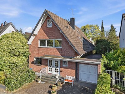 Ruhig & Zentral: Freistehendes Einfamilienhaus in guter Lage von Köln-Rodenkirchen zu verkaufen !