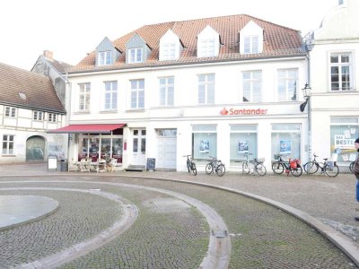 Schöne Vierraumwohnung in der Fußgängerzone!