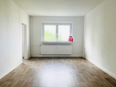 Mieter über 55 Jahre gesucht! Geräumige 2-Zimmer-Wohnung mit Aufzug in Rostock-Toitenwinkel
