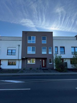 Modernes Reihenhaus von PRIVAT