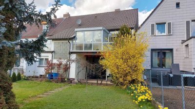 2 Familienhaus mit großem Garten zentral in Ober-Ramstadt !!