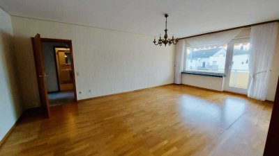 100m²-Wohnung mit 4 Zimmern - Aufzug vorhanden!