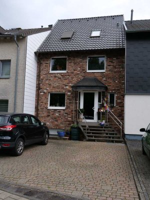 Familienfreundliches 6-Zimmer-Reihenhaus  in Düren/ Derichsweiler - von privat