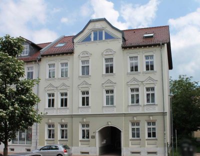 Modernes Wohnerlebnis in Dessau-Nord - Badewanne + Dusche, Stellplatz und Terrasse/Balkon