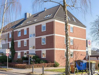 Kiel nahe UKSH - vermietete 2-Zimmer-ETW mit freiem Studentenzimmer im Dachgeschoss