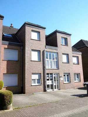 Baesweiler*Freundliche 3 ZKDB*Balkon*1. OG*ca. 80 m²*Gartennutzung*Stellplatz*bezugsfrei*z. verm.