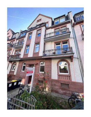 SACHSENHAUSEN: Denkmalgeschützter Stilaltbau...sofort frei!