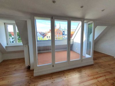 Edle 3-Zimmer-DG-Wohnung in exklusiver Lage