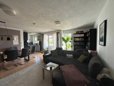 Gepflegte 4-Zimmer-Wohnung mit Balkon in Ochsenfurt Hohestadt