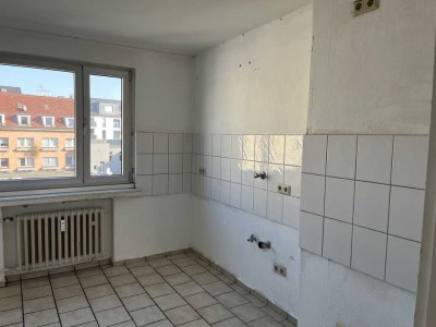 Helle 3-Zimmer-Wohnung im 3. OG in Duisburg-Altstadt