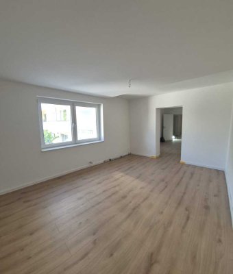 Frisch sanierte 3,5-Zimmer-Wohnung mit Stil in Flingern – Erstbezug nach Sanierung!