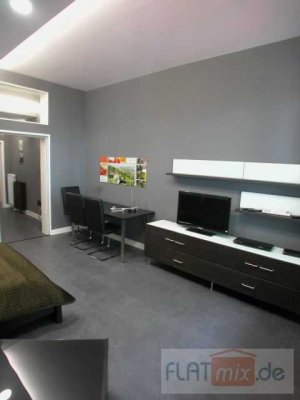 FLATmix.de /  Komplett möbliertes Apartment in PB-Mitte...
