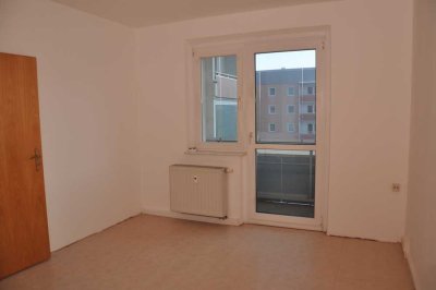 Helle 4-Zimmer Wohnung im 2. OG mit Garage in Suhl-Ziegenbergweg