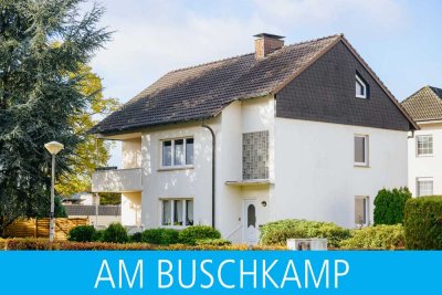 Sehr gepflegt in ruhiger Lage!
Zweifamilienhaus mit Garagen