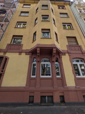 Direkt vom Eigentümer: Großzügige 5 ZW mit Balkon, Nähe Hafeninsel Offenbach, Kaiserstraße 117