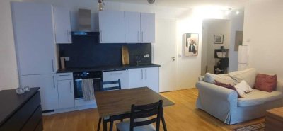 Moderne 2-Zimmer-Wohnung im 2. OG mit Balkon in Mainz-Altstadt