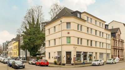 Wohn- und Geschäftshaus mit 6 Wohn- und einer Gewerbeeinheit, aktuell 6,61% Br mit Ausbaupotential!
