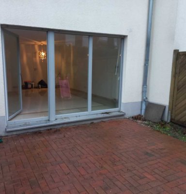 Geräumiges 5-Zimmer Reiheneckhaus mit Garten in Dortmund-Loh