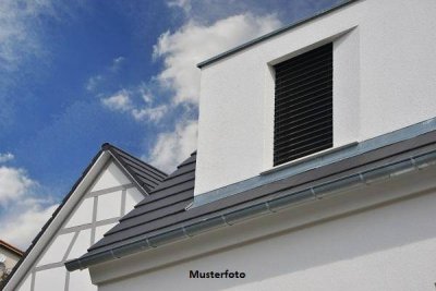 3-Zimmer-Dachgeschoßwohnung mit Balkon
