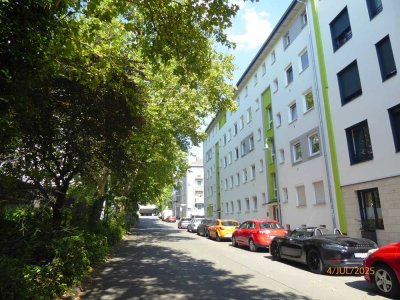 ### 2 Zimmer mit Balkon, Keller und Mansardenraum, in Darmstadt-Citylage ###