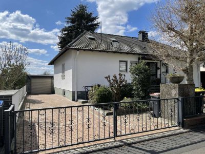 Freistehendes EF-Haus mit 7,5 Zimmern in Wetteraukreis, Karben