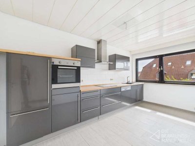 Renovierte 2 Zimmer Wohnung mit Balkon