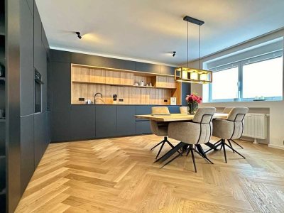 Kernsanierte, möblierte und schicke 3 Zimmer Wohnung mit TOP Ausstattung in Oberkassel