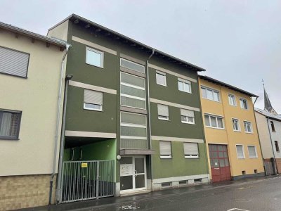 Innenstadtnahe 2-Zimmer DG-Wohnung mit Gestaltungspotenzial ideal für Anleger, Paare oder Singles!