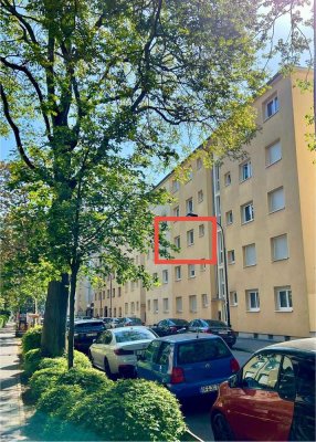 Zentrale 2-Zimmer-Wohnung – neue Küche – neue Fenster – modernisiertes Bad