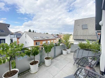 Top gepflegte 2-Zimmer-Wohnung  * großer Balkon * TG* Aufzug