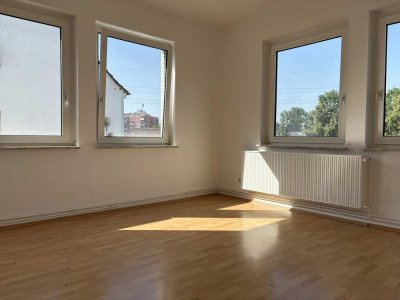 Helle 2,5 Zimmer-Wohnung
