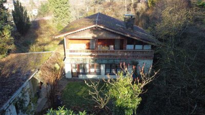 Verkaufen ein vielseitig nutzbares Einfamilienhaus in Waging am See !  Dieses grundsolide, massive W