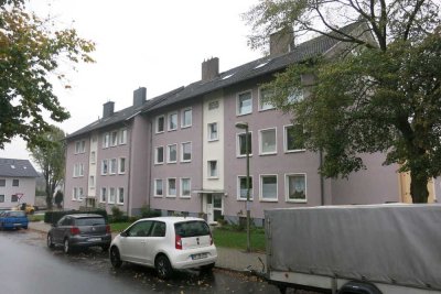 WWS- Frisch renovierte 3-Zimmerwohnung in zentraler Lage -