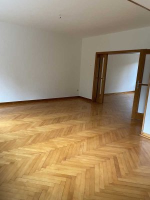 3-Zimmer-Wohnung mit Balkon im Moltkeviertel