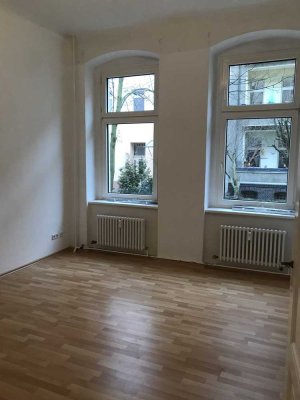Single 1-Zimmer-Wohnung mit Balkon & Einbauküche