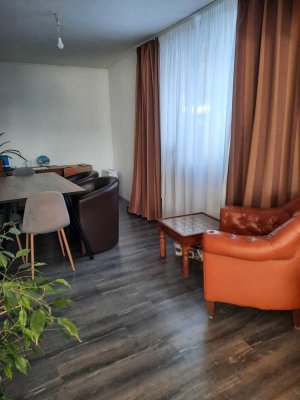 Schöne 4 Zimmerwohnung mit Balkon