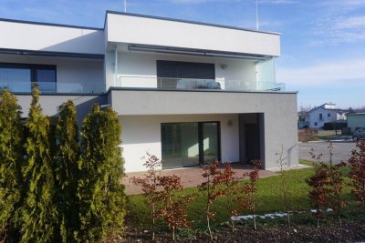 Kompakte 3-Zimmer-Neubauwohnung mit sonnigem Eigengarten