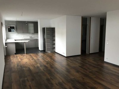 Großzügige 2-Zimmer-Wohnung mit großem Balkon