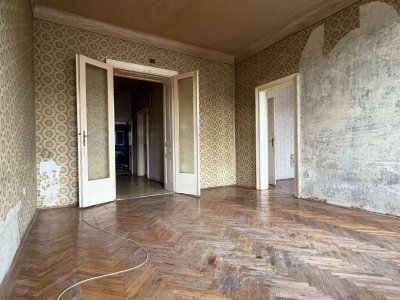 Schöne Altbauwohnung mit Potenzial