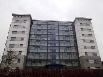 Da kommt man gern Heim. Sanierte 2,5-Zimmer-Wohnung mit Balkon und Fahrstuhl, sofort anmietbar!