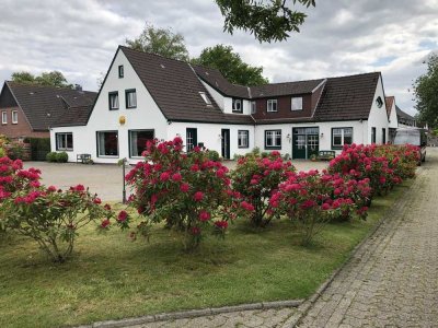 Wohn- und Geschäftshaus in Jade