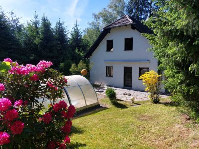 Idyllisches Einfamilienhaus für Naturliebhaber am Waldrand