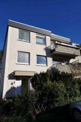 *Reserviert* 4-Zimmer-Wohnung mit Balkon in Bensberg