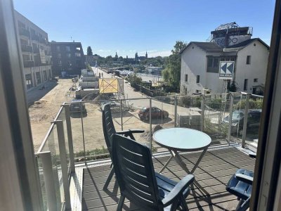 Geschmackvolle 2-Raum-Wohnung mit gehobener Innenausstattung mit Balkon und Einbauküche in Dresden